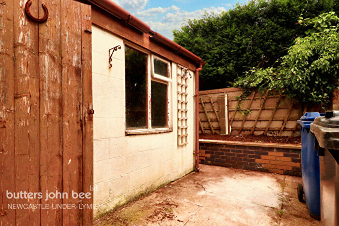 3 Bedroom End Of Terrace House For Sale In Oxford Road, Newcastle, ST5