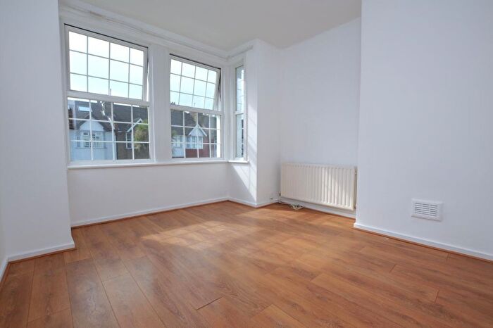 1 Bedroom Property To Rent In Robinson Road, London, SW17
