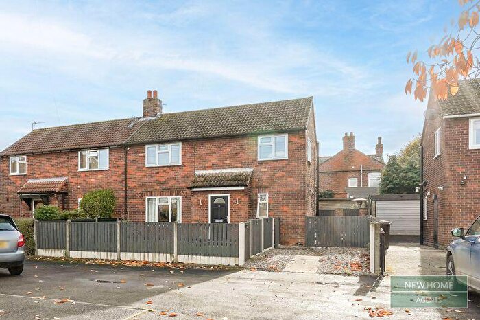 3 Bedroom Semi-Detached House For Sale In Manor Garth, Kellington, Goole, DN14