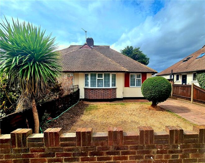 3 Bedroom Bungalow To Rent In Hospital Bridge Road, Twickenham, TW2