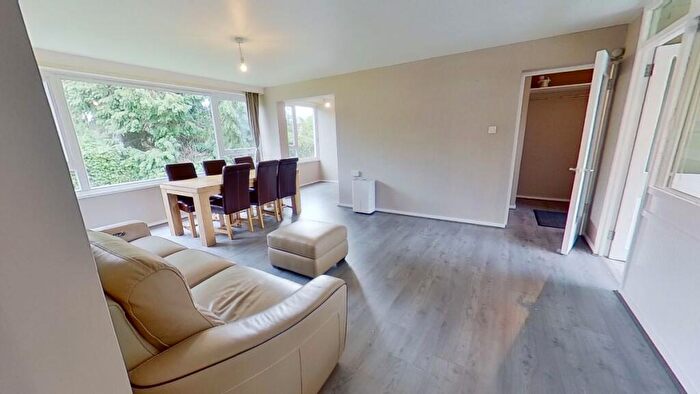 2 Bedroom Flat To Rent In Eaton Court, Boxgrove Avenue, Guildford, GU1