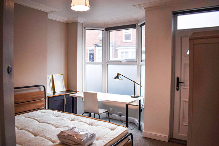 4 Bedroom Terraced House To Rent In Beautiful Bedroom House // /, LN2