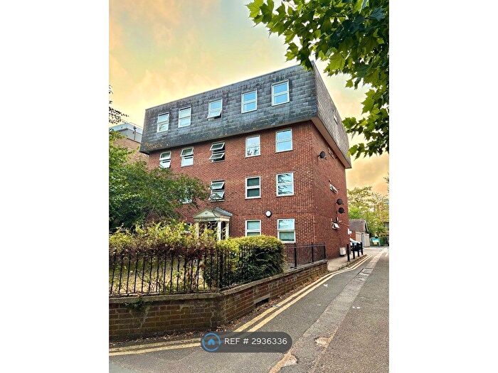 Studio To Rent In Sydenham Road, Croydon, CR0
