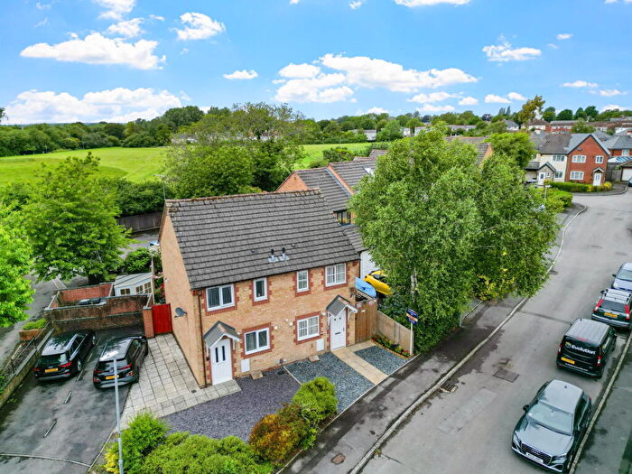 2 Bedroom Semi-Detached House For Sale In May Close, Swindon, SN2