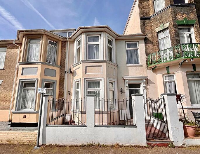 3 Bedroom Terraced House For Sale In Apsley Road, Great Yarmouth, NR30