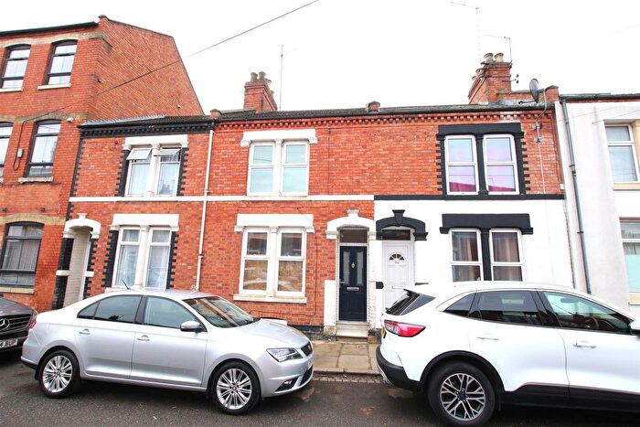 4 Bedroom Property To Rent In Henry Street, Abington, Northampton, NN1