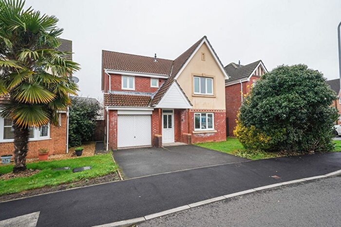 4 Bedroom Detached House For Sale In Erw Werdd, Swansea, SA7
