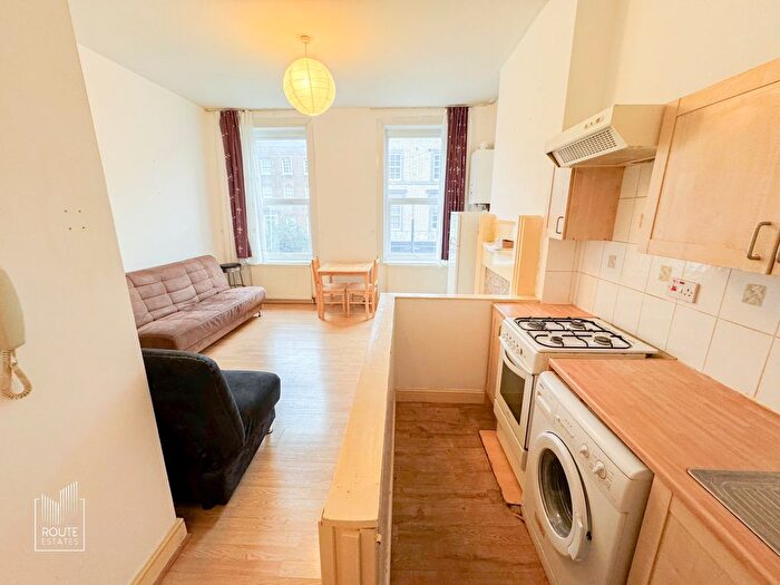1 Bedroom Flat To Rent In Stoke Newington High Street, Hackney, N16