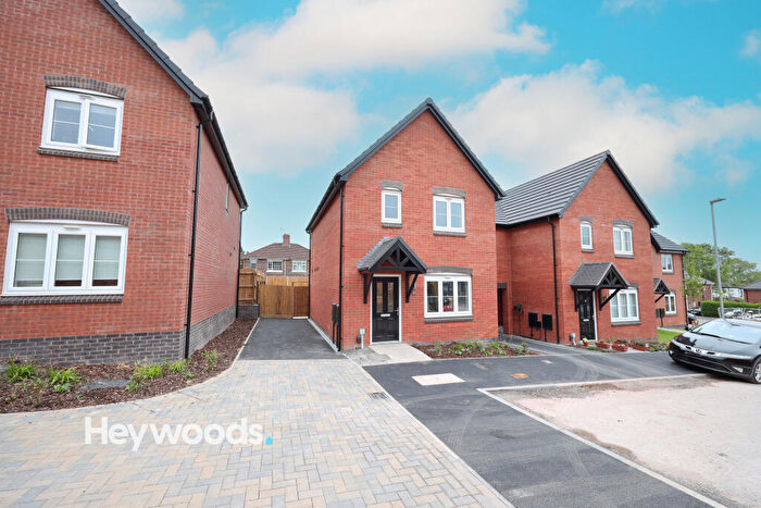 3 Bedroom Semi-Detached House To Rent In St Peters Way, Penkhull, Stoke On Trent, ST4
