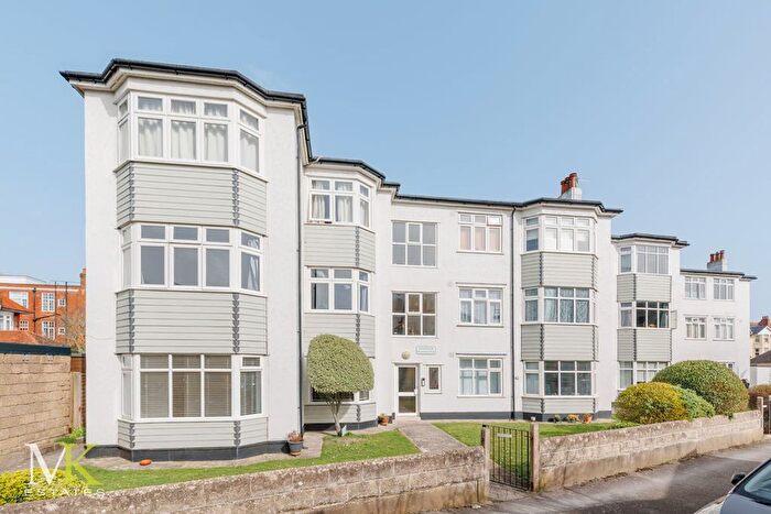 1 Bedroom Flat For Sale In Bolton Close, Windsor Mansions Bolton Close, BH6