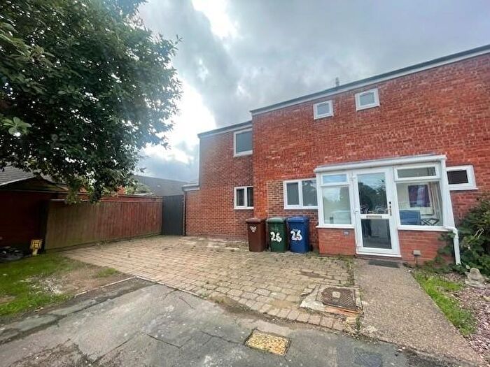 1 Bedroom End Of Terrace House To Rent In Banbury, Oxfordshire, OX16