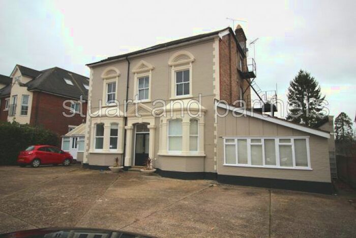 1 Bedroom Flat To Rent In Paddockhall Road, Haywards Heath RH16
