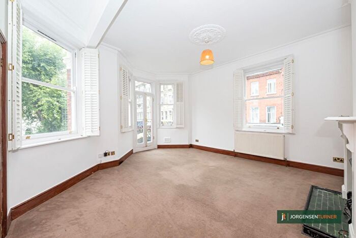 2 Bedroom Flat To Rent In Richmond Way, Brook Green London, W14