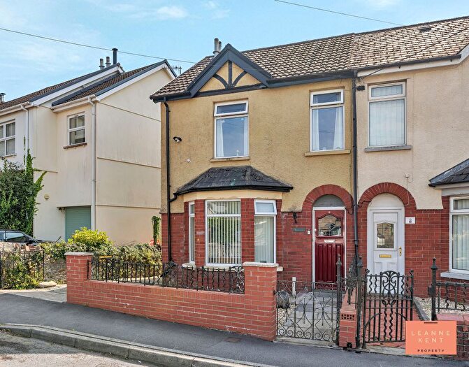 3 Bedroom Semi Detached House For Sale In Forge Road, Machen, CF83