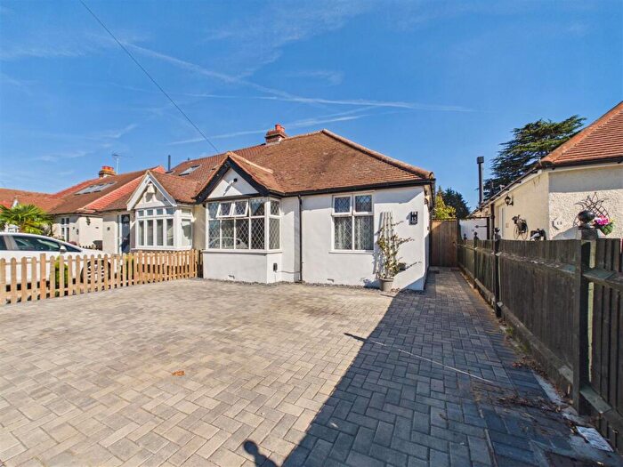 3 Bedroom Semi-Detached Bungalow For Sale In Rosemary Avenue, West Molesey, KT8