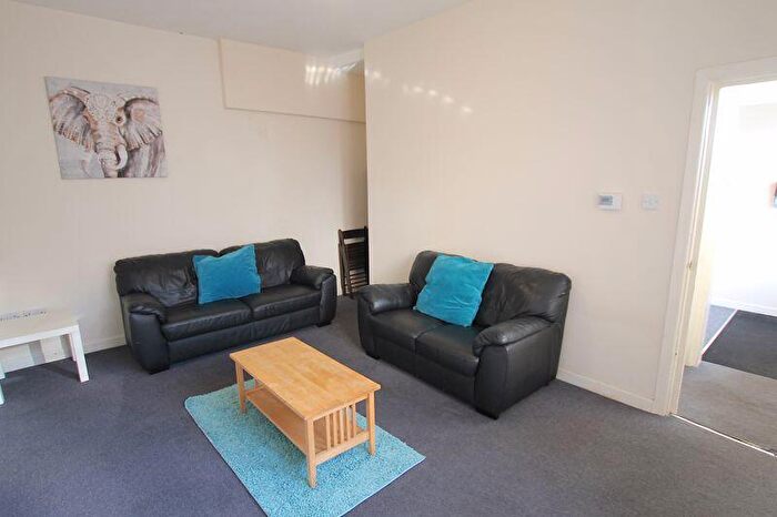 4 Bedroom Terraced House To Rent In Cyfarthfa Street, Cardiff, CF24