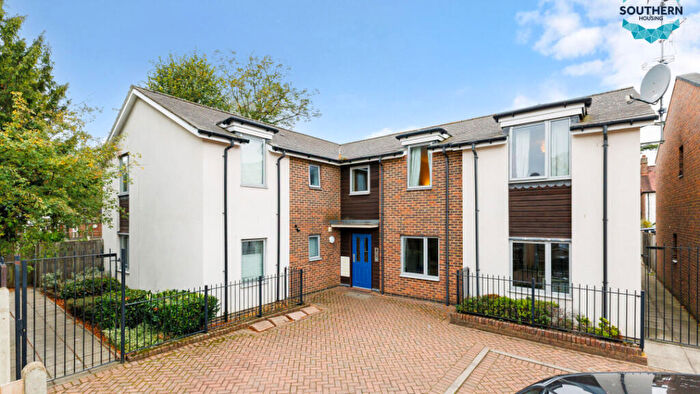 2 Bedroom Flat For Sale In Church Road, Mitcham, Surrey, CR4