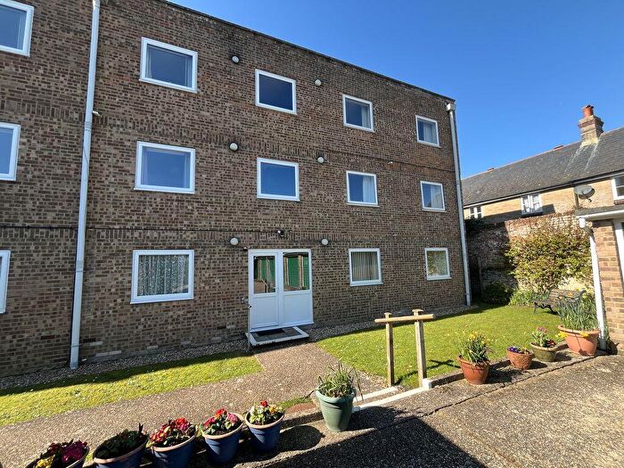 2 Bedroom Flat For Sale In St Martins House, North Street, Wareham, BH20