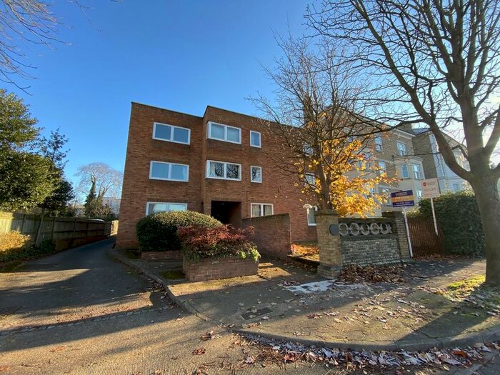 1 Bedroom Flat To Rent In Surbiton, KT6