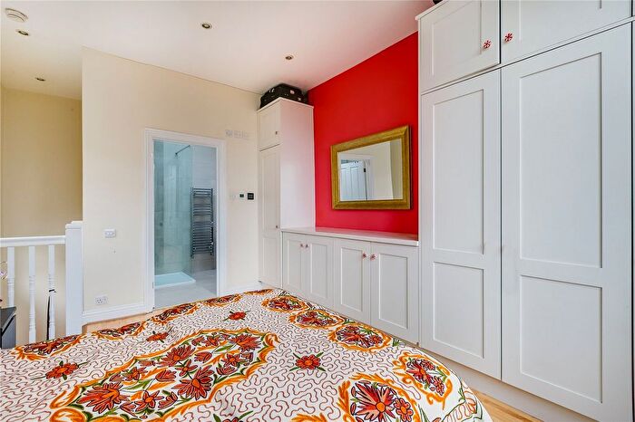 1 Bedroom Flat To Rent In Castelnau, Barnes, SW13