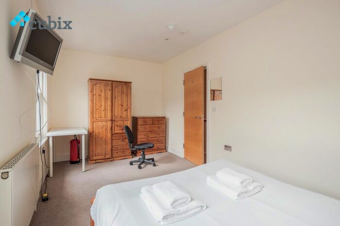 6 Bedroom Terraced House To Rent In Marcia Road, Elephant And Castle, SE1