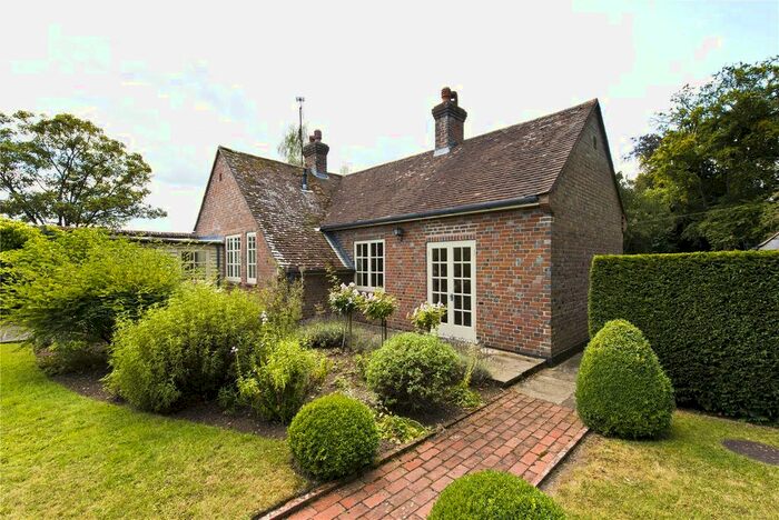 2 Bedroom Detached House To Rent In Petworth Road, Chiddingfold, Godalming, Surrey GU8