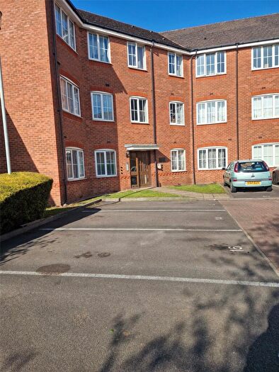2 Bedroom Apartment For Sale In Ashwood Close, Oldbury, West Midlands, B69
