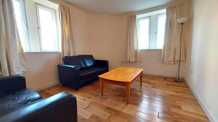 1 Bedroom Flat To Rent In Palmerston Road, The City Centre, Aberdeen, AB11