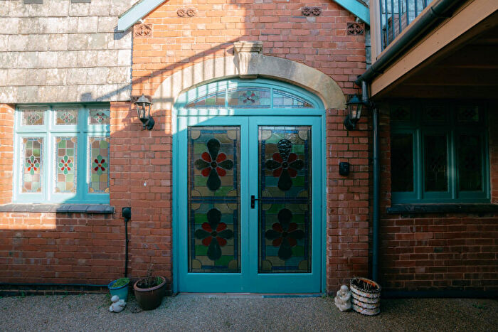 4 Bedroom Detached House For Sale In White Street, Exeter, EX3