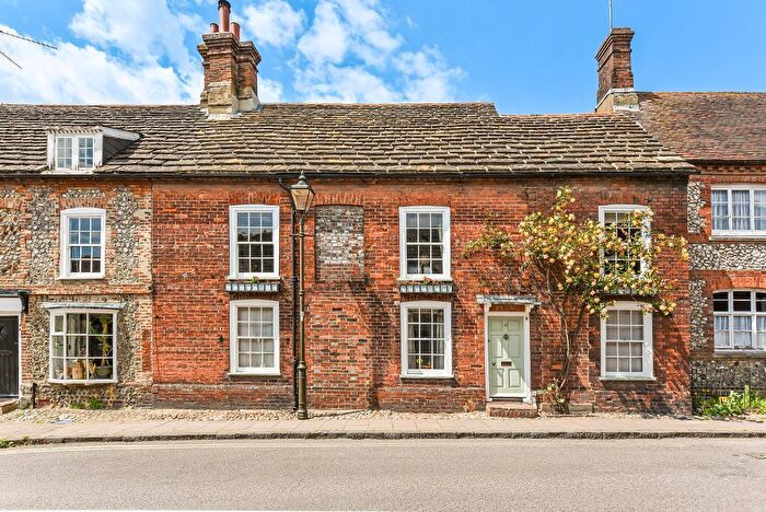 4 Bedroom Terraced House For Sale In Church Street, Steyning, BN44