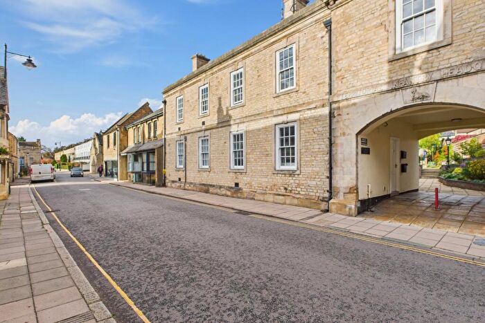1 Bedroom Apartment To Rent In St Peters Court, Stamford, Lincolnshire, PE9