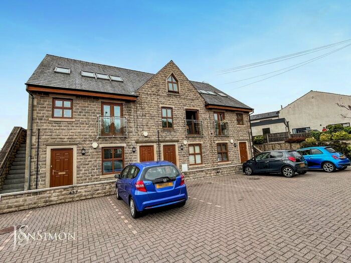 2 Bedroom Apartment For Sale In Bolton Road West, Ramsbottom, Bury, BL0