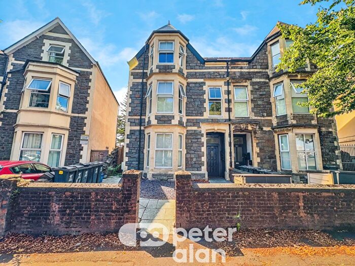 2 Bedroom Flat To Rent In Richmond Road, Cardiiff, CF24