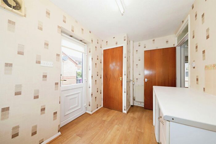 2 Bedroom Semi-Detached House For Sale In Lavender Close, Pendeford, Wolverhampton, WV9
