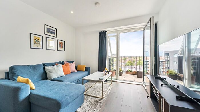 1 Bedroom Flat For Sale In Effra Gardens, Heartwell Gardens, London, E16