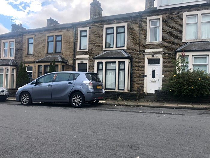 3 Bedroom Terraced House To Rent In Masham Place, Heaton, Bradford, BD9