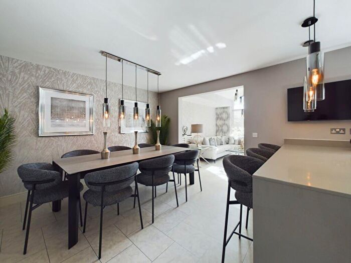 6 Bedroom Detached House For Sale In Buchan Square, East Calder, West Lothian, EH53