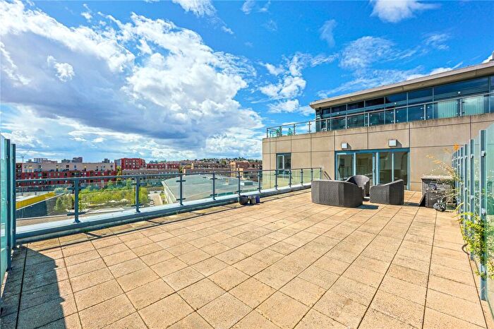 2 Bedroom Apartment For Sale In Aerodrome Road, Beaufort Park, Colindale, NW9