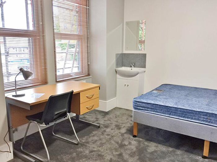 6 Bedroom Terraced House To Rent In Riley Road, Brighton, BN2