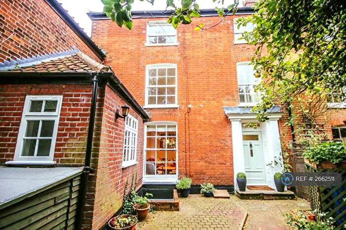 3 Bedroom End Of Terrace House To Rent In St. Stephens Square, Norwich, NR1