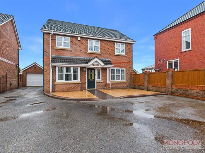 4 Bedroom Detached House For Sale In Top Road, Summerhill, LL11