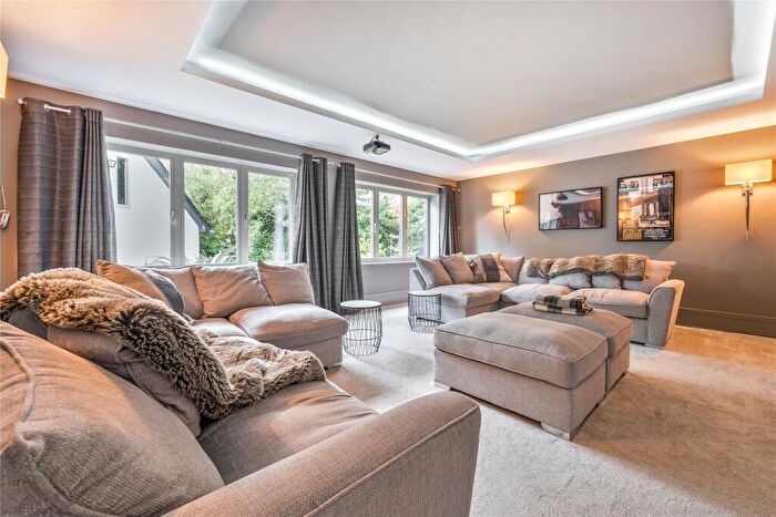 5 Bedroom Detached House For Sale In Ninhams Wood, Keston Park, BR6