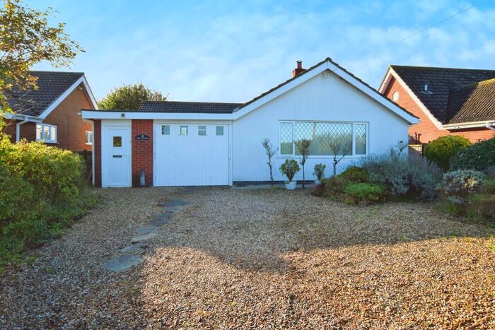 3 Bedroom Detached Bungalow For Sale In Sea Road, Anderby, PE24