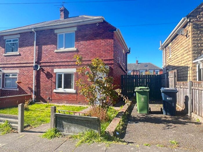 2 Bedroom Semi-Detached House To Rent In Chepstow Gardens, Gateshead, NE8