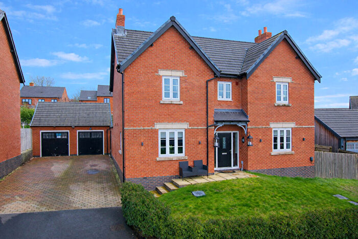 4 Bedroom Detached House For Sale In Oakland Drive, Moira, DE12