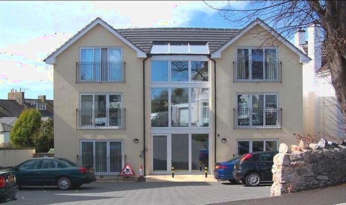 2 Bedroom Flat To Rent In Fairdale Court, Teignmouth, TQ14