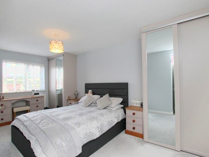 5 Bedroom Detached House For Sale In Graig Y Mynydd, Gelliseren, Tonyrefail, CF39