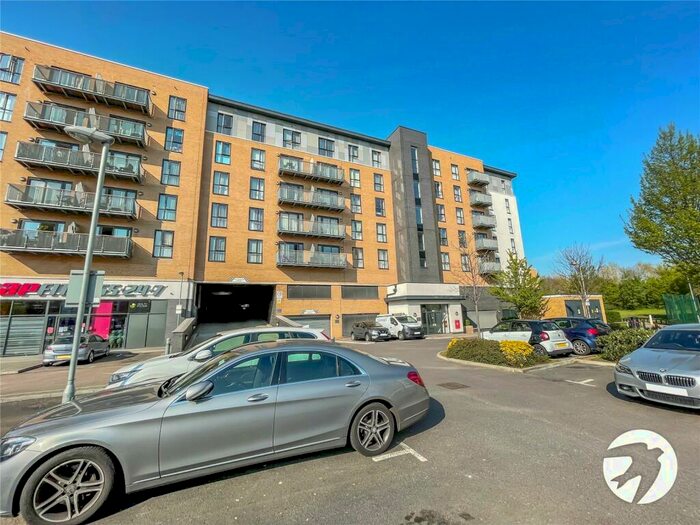 2 Bedroom Flat To Rent In Clydesdale Way, Belvedere, DA17