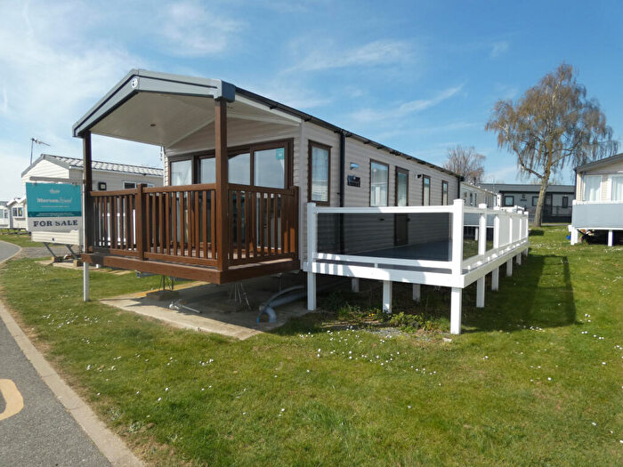 2 Bedroom Park Home For Sale In Away Resorts, CO5