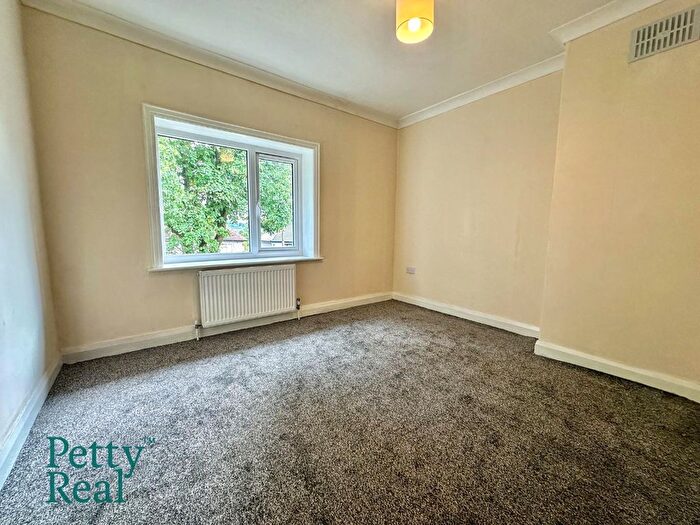 3 Bedroom Terraced House For Sale In Birtwistle Avenue, Colne, BB8